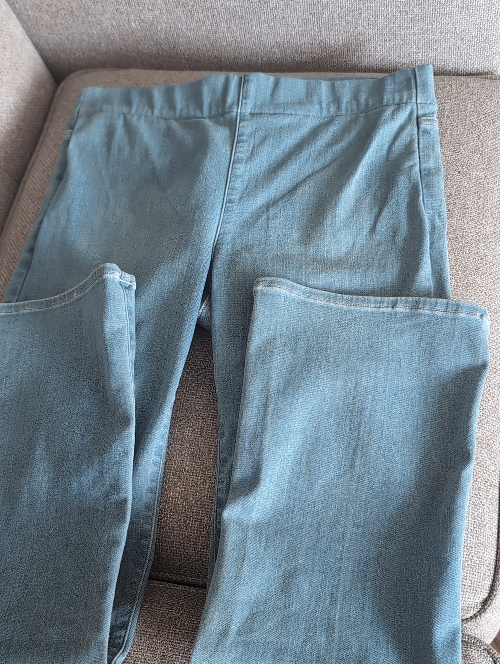 NYDJ Straight Leg Jeans in Light Blue Wash
